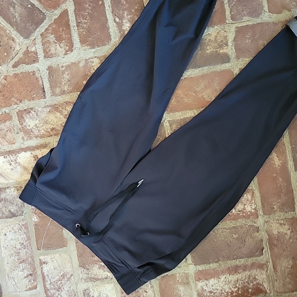 Athleta Light weight Travel Pants Black 12